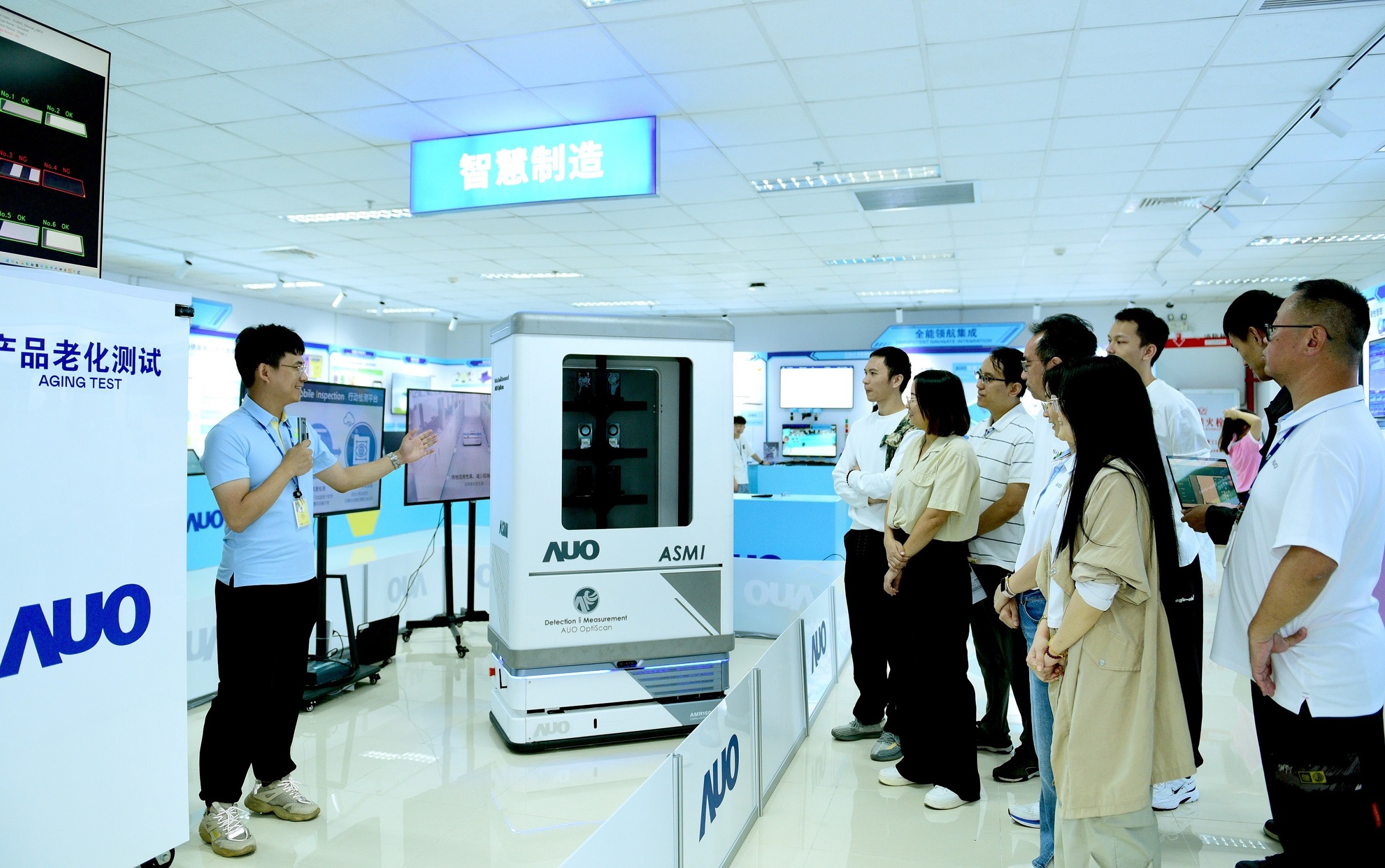 k1体育厦门将5G+ABC技术串联生产管理全流程，打通研发、采购、生管、制程、设备、质量等产品全生命周期制造流程，完成数字化设计、智慧供应链、智能座舱、全流程设备管理、数据驱动优化、智慧在线检测、智慧品管等自适应生产模式升级